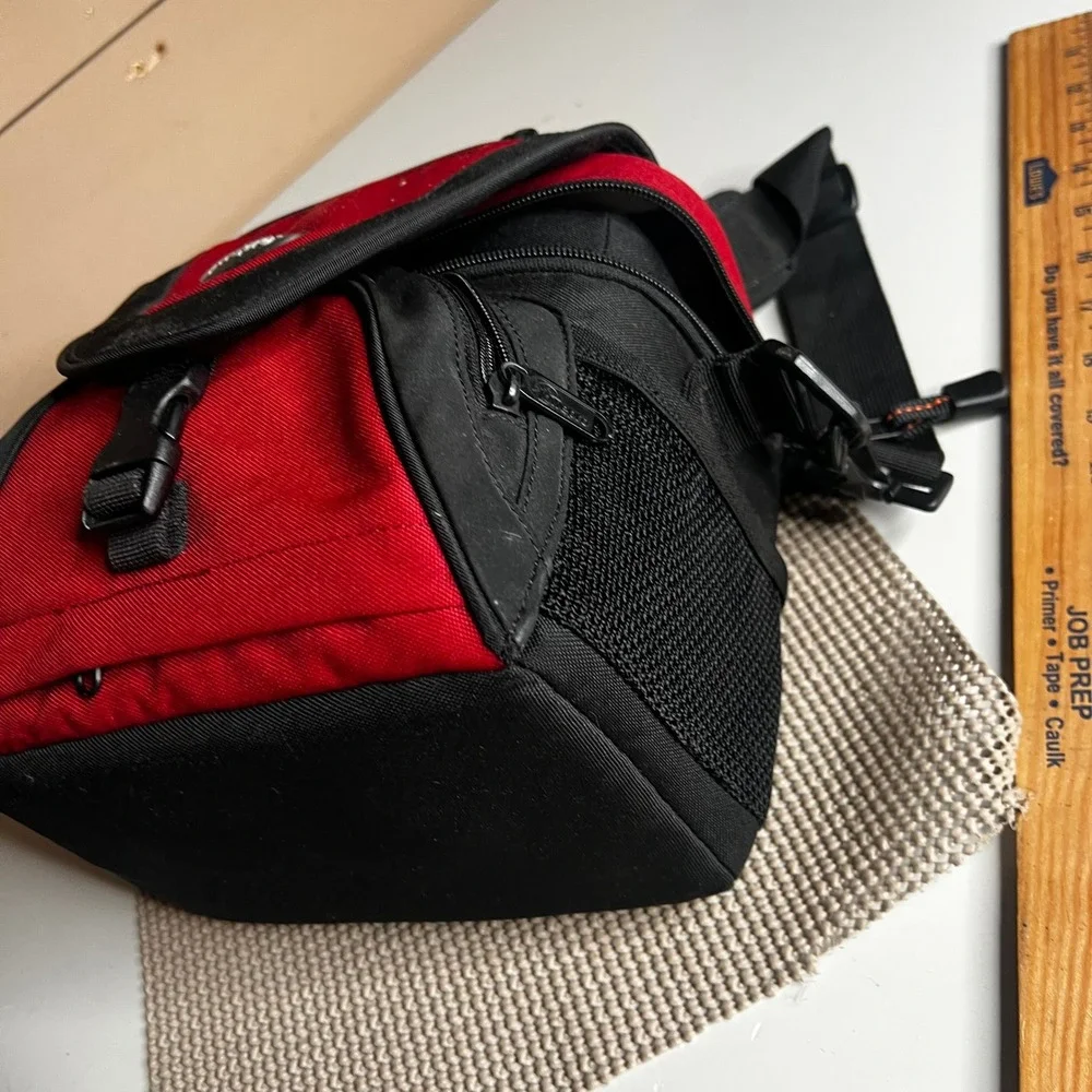 Lowepro Nova 1 AW Camera Bag Red Black Shoulder Case Padded DSLR Mirrorless